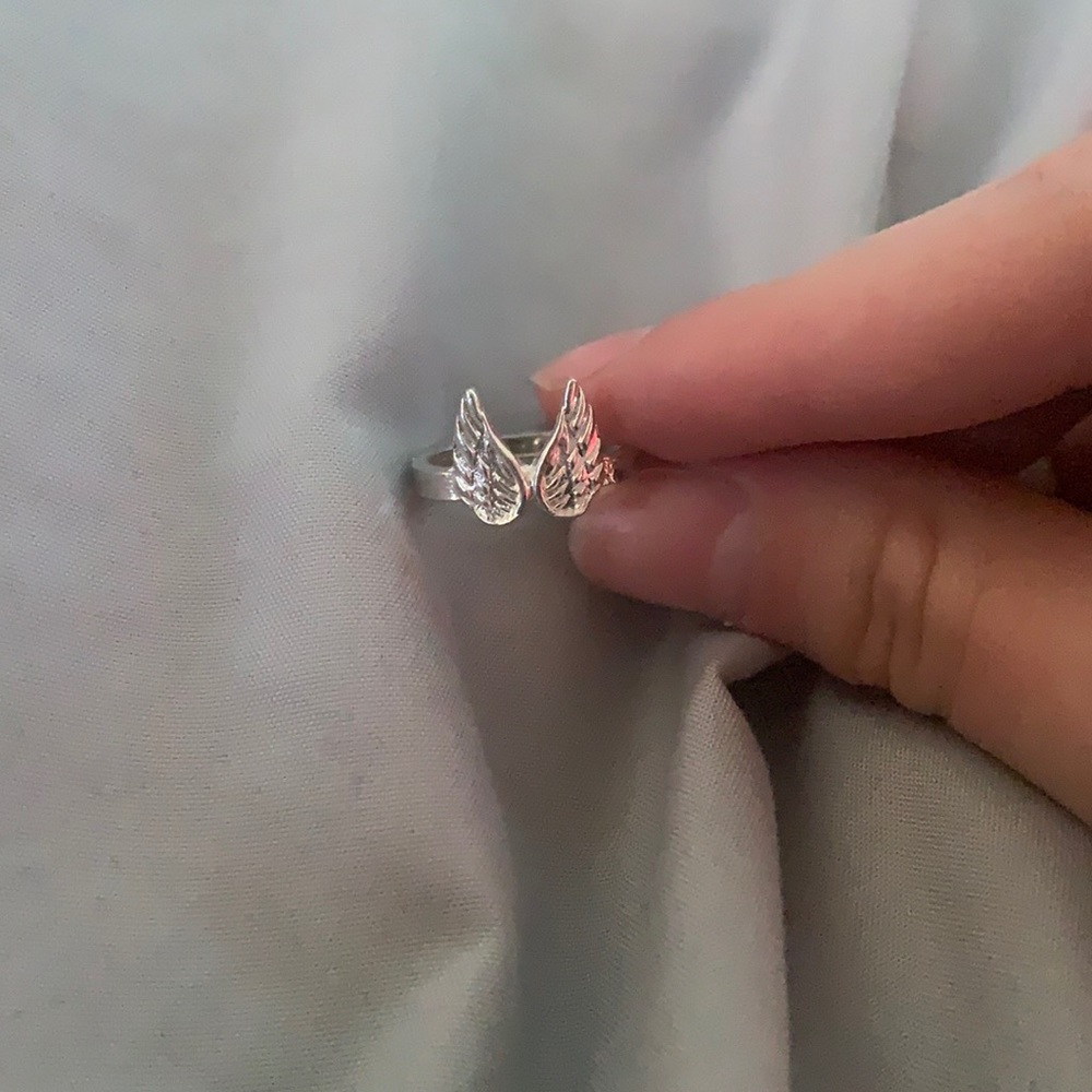 cute silver wings ring